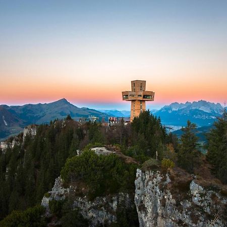Gasthof St. Adolari Hotell Sankt Ulrich am Pillersee Exteriör bild