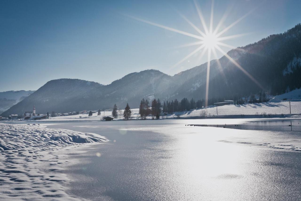 Gasthof St. Adolari Hotell Sankt Ulrich am Pillersee Exteriör bild