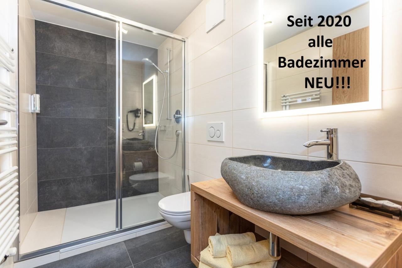 Gasthof St. Adolari Hotell Sankt Ulrich am Pillersee Exteriör bild