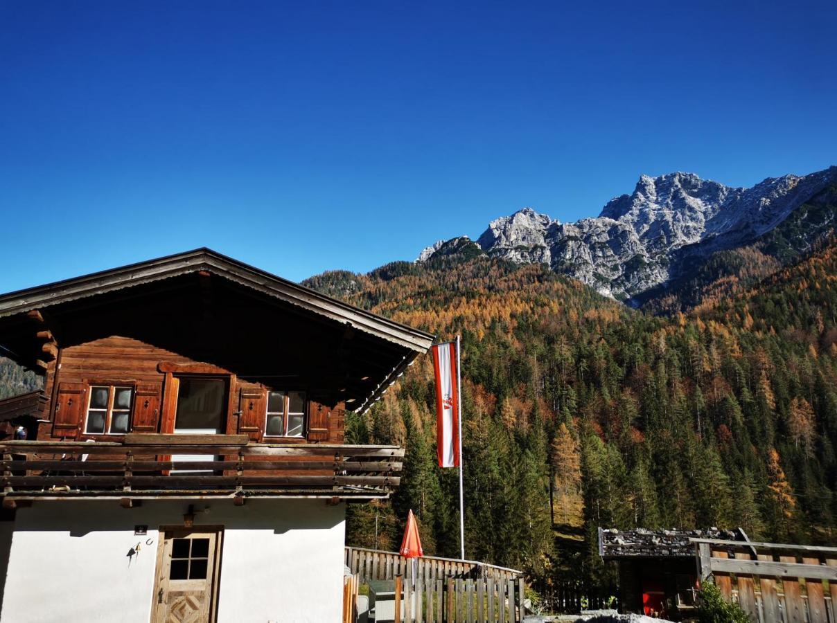 Gasthof St. Adolari Hotell Sankt Ulrich am Pillersee Exteriör bild